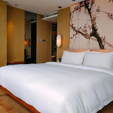 Howard Johnson Riverview Hotel Kanton Exteriér fotografie